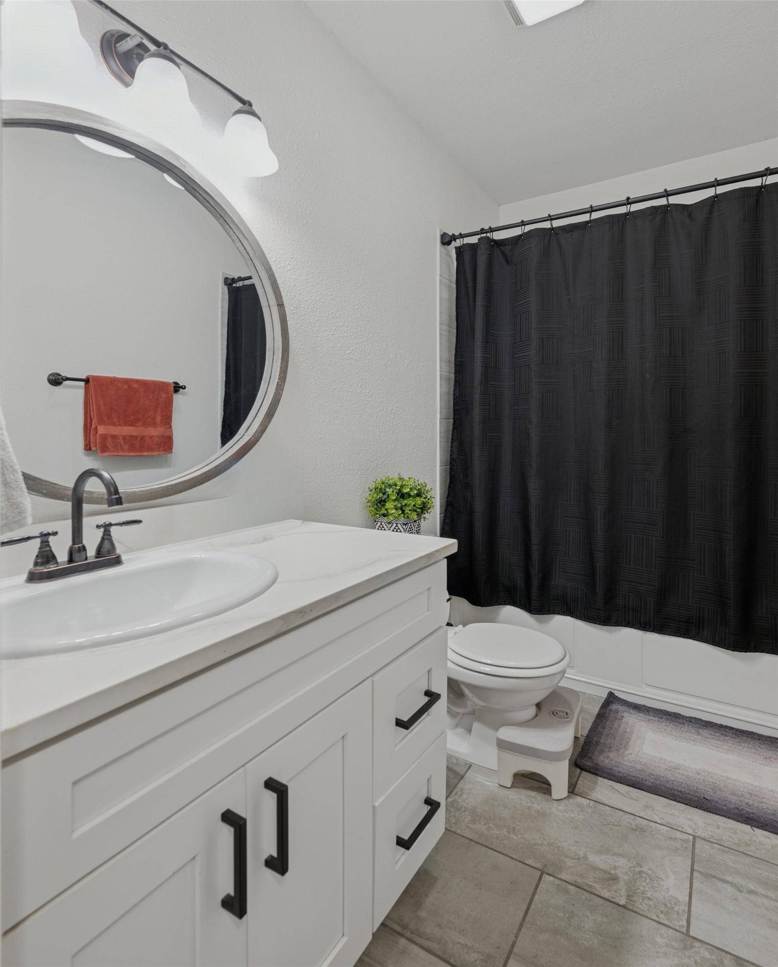 318 W Willingham Street Cleburne TX 76033