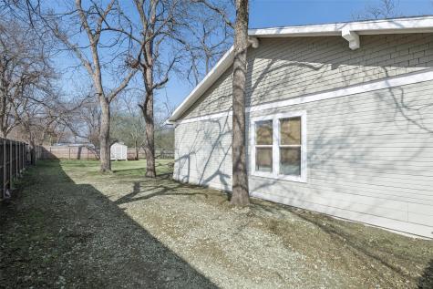318 W Willingham Street Cleburne TX 76033