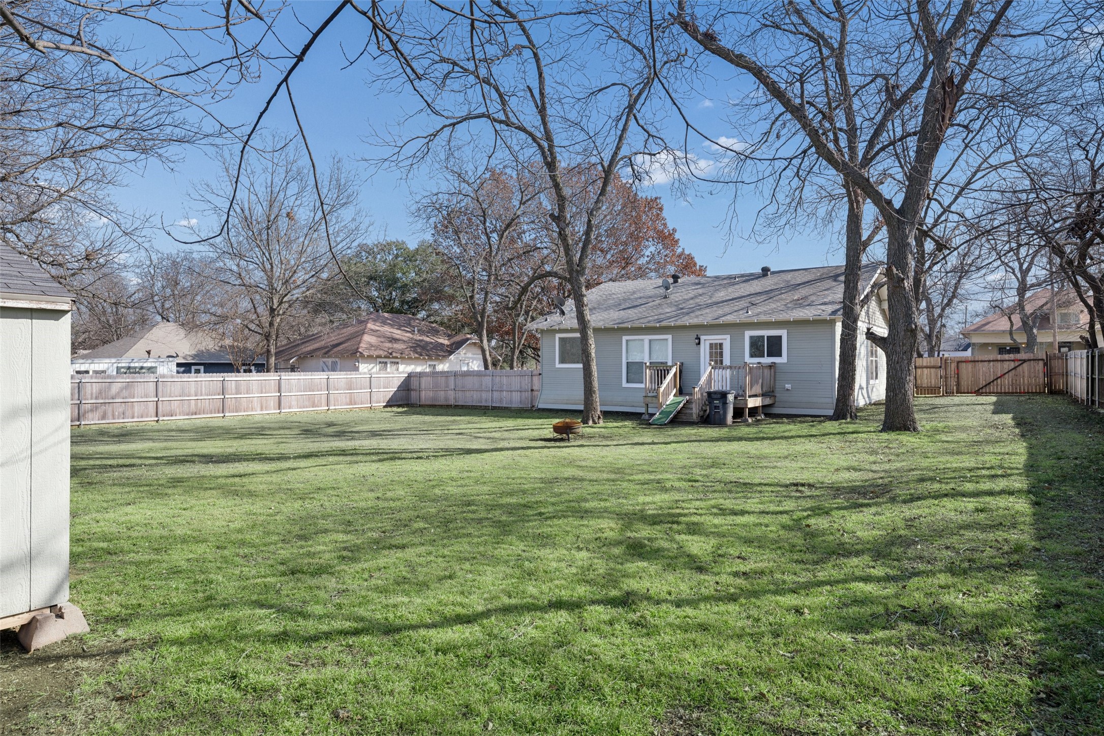 318 W Willingham Street Cleburne TX 76033