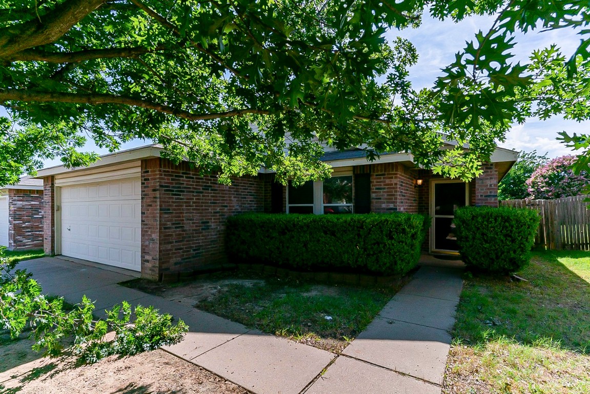 5217 Newcastle Lane Fort Worth TX 76135