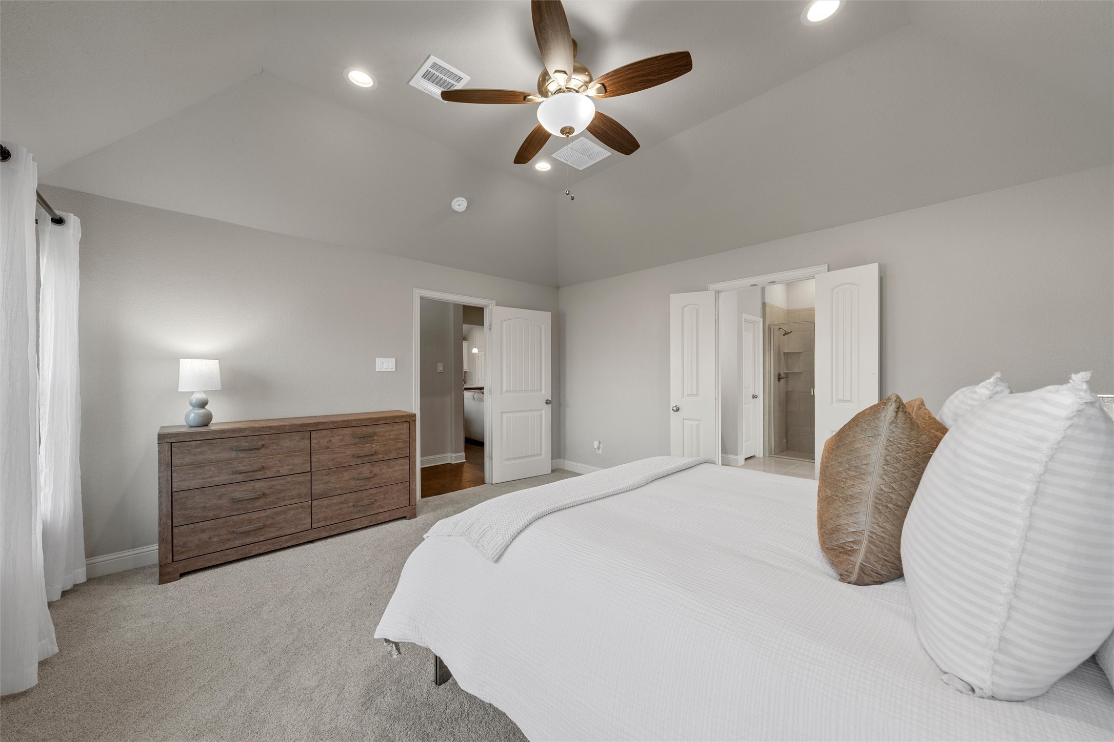 1050 Hesselridge Drive Hewitt TX 76643