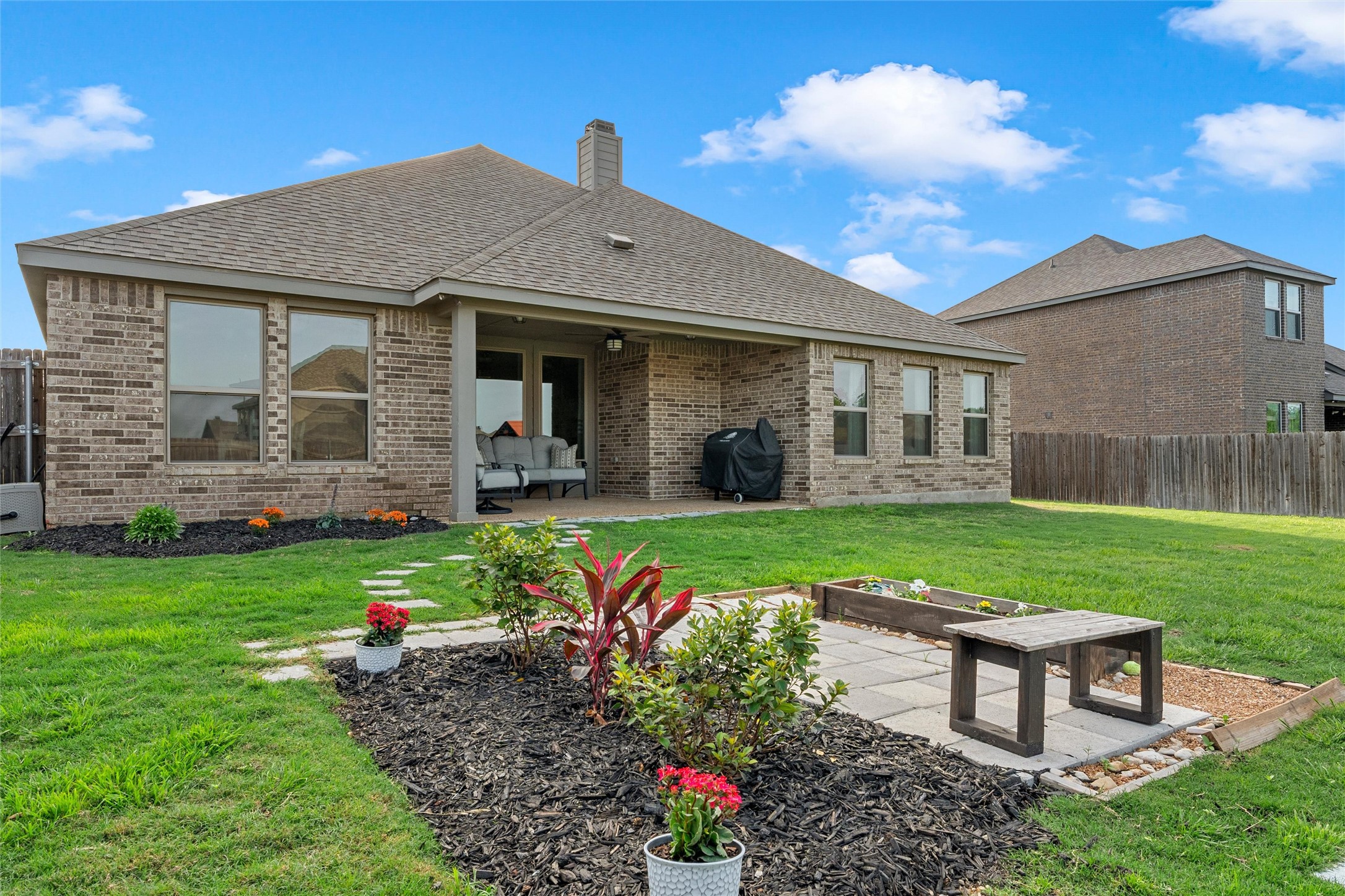 1050 Hesselridge Drive Hewitt TX 76643