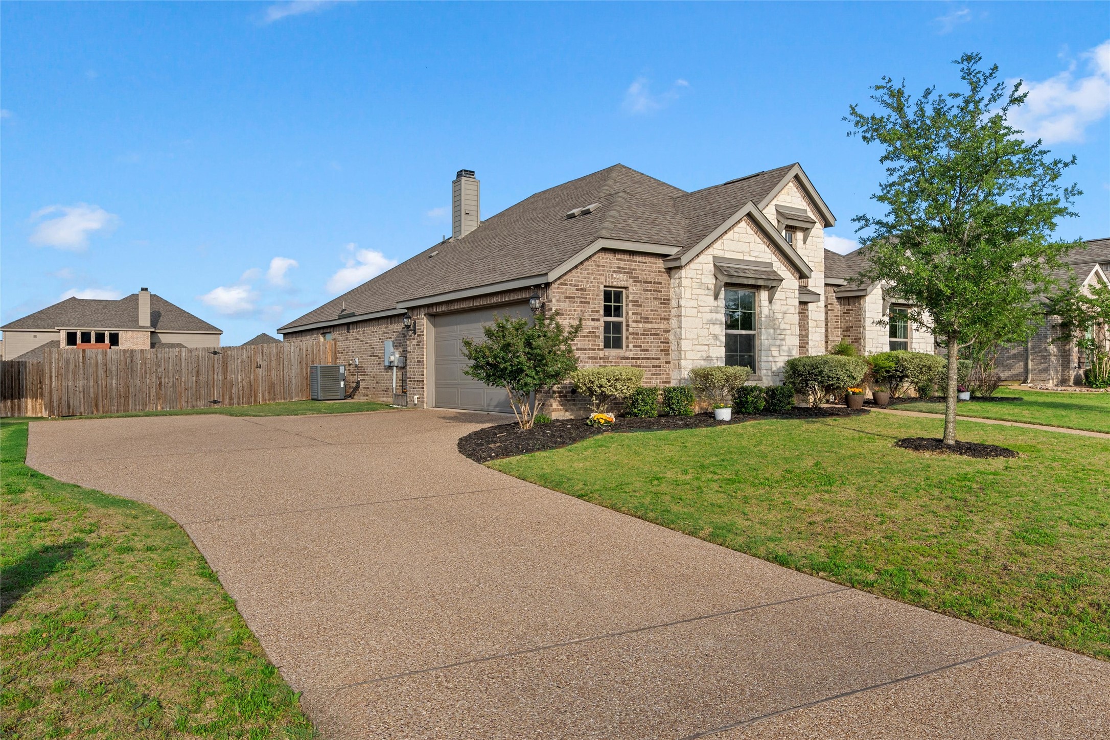 1050 Hesselridge Drive Hewitt TX 76643