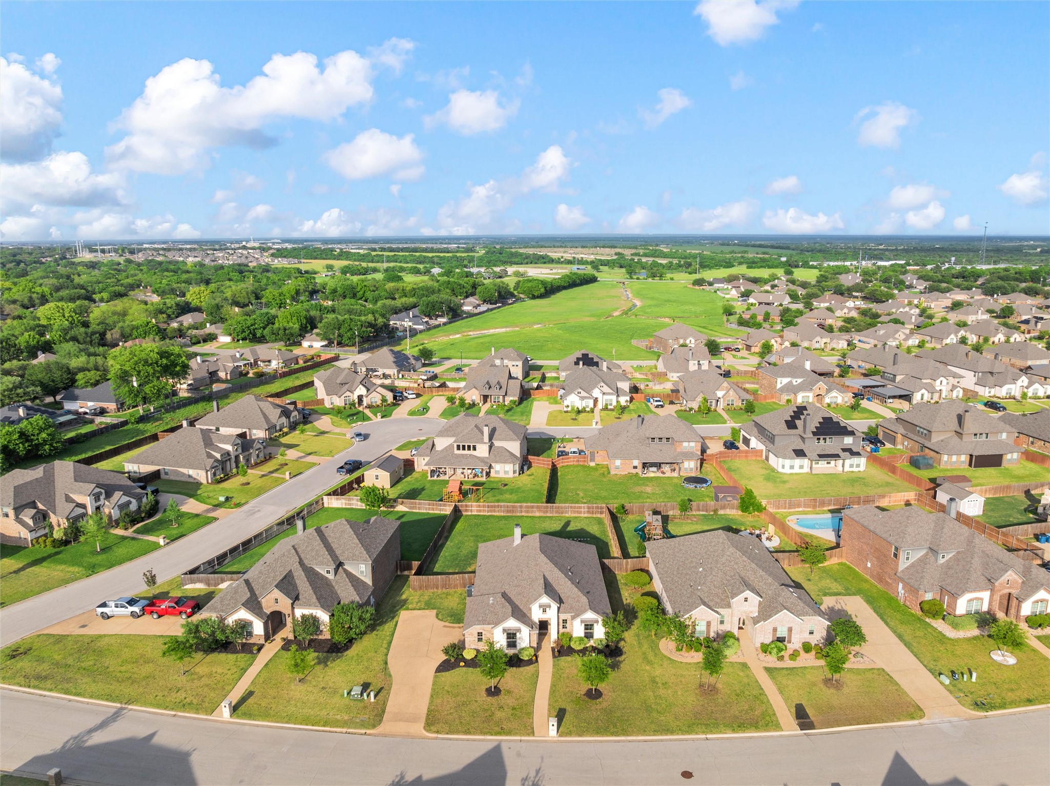1050 Hesselridge Drive Hewitt TX 76643