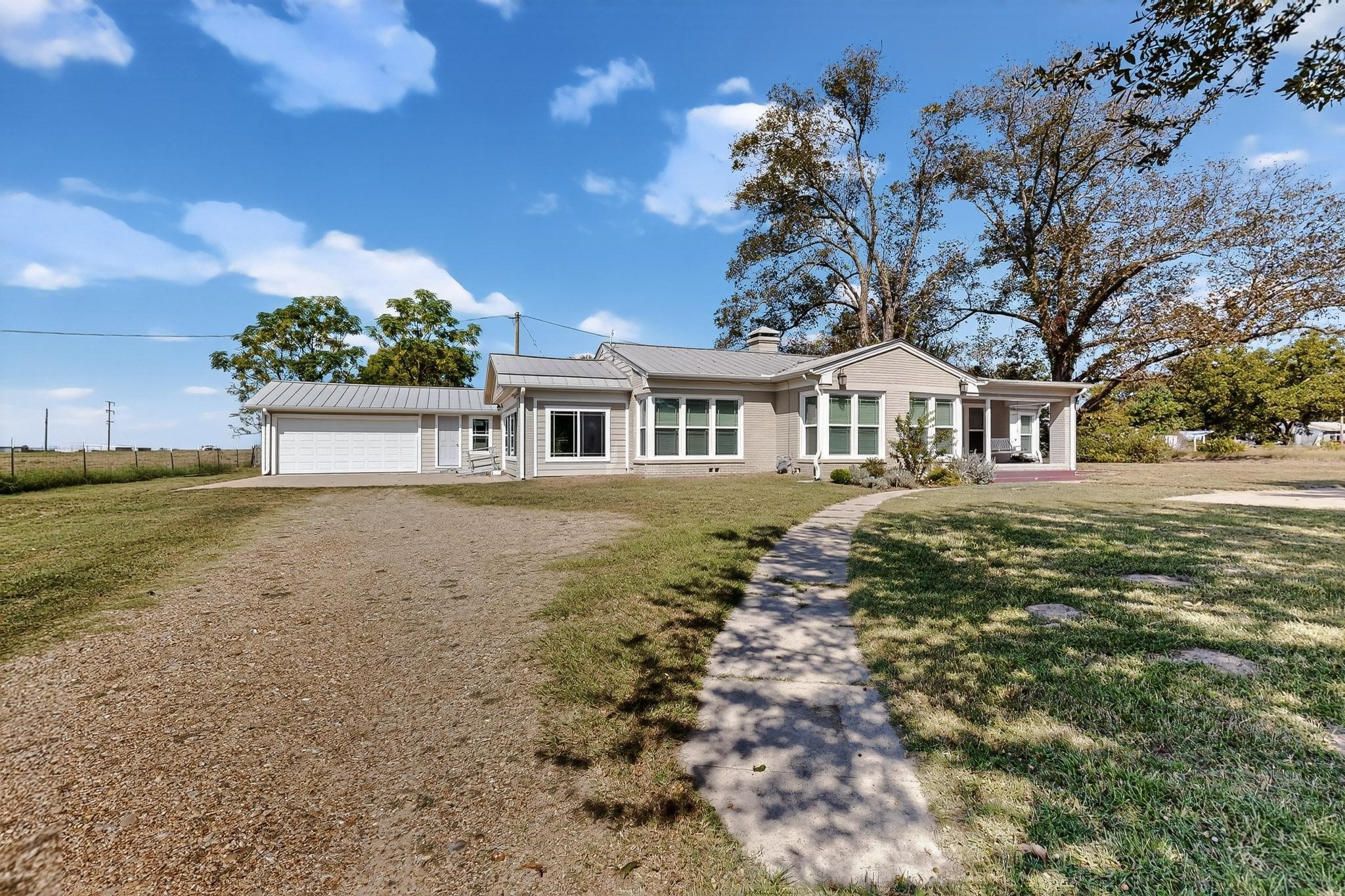 1800 W Frank Street Grand Saline TX 75140