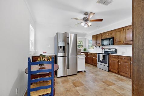 1800 W Frank Street Grand Saline TX 75140
