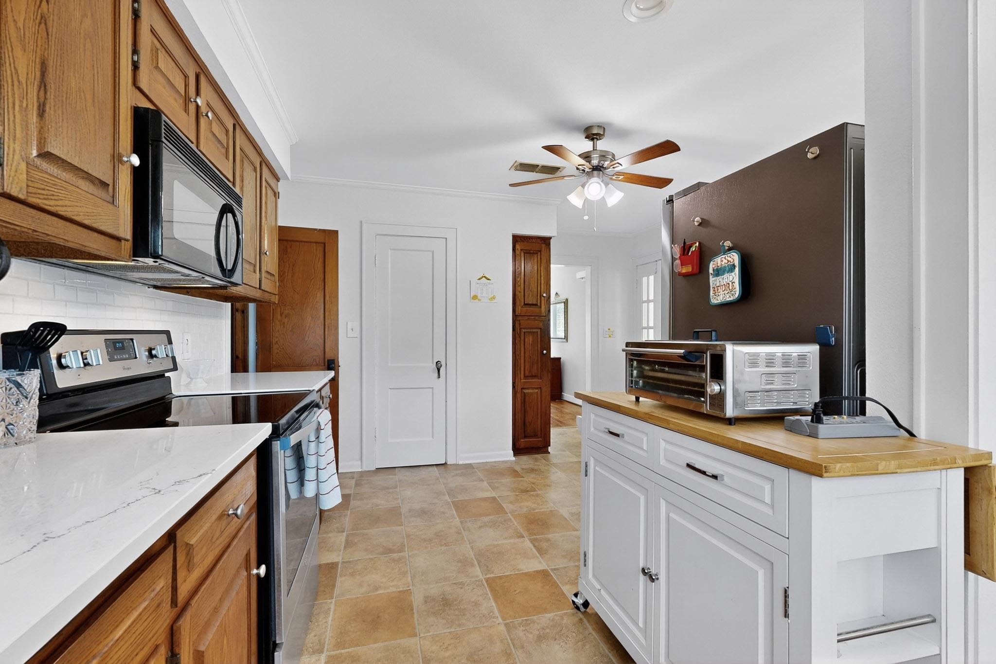 1800 W Frank Street Grand Saline TX 75140