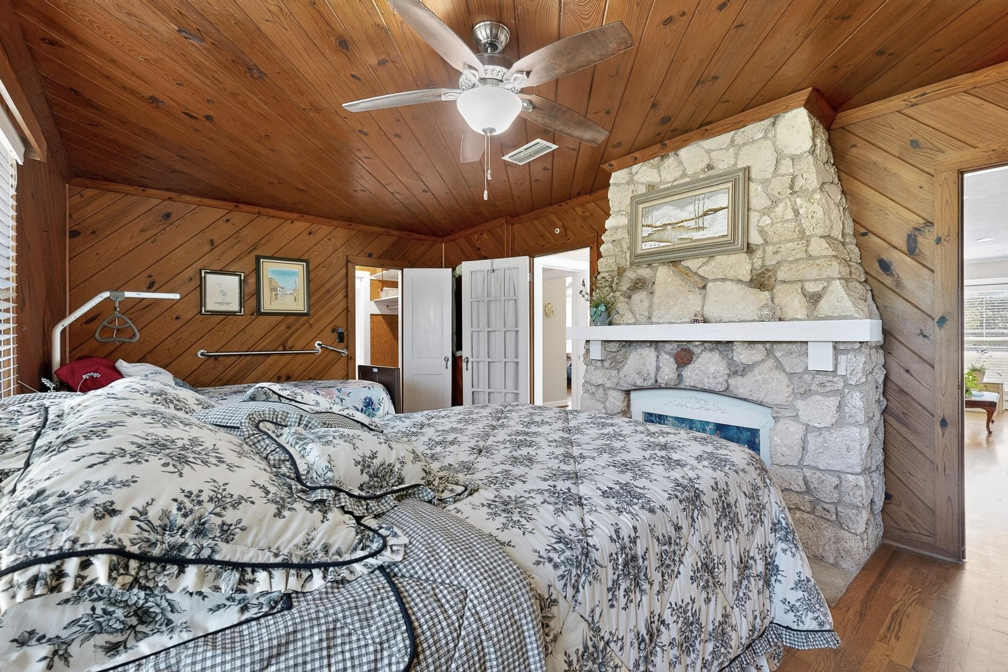 1800 W Frank Street Grand Saline TX 75140