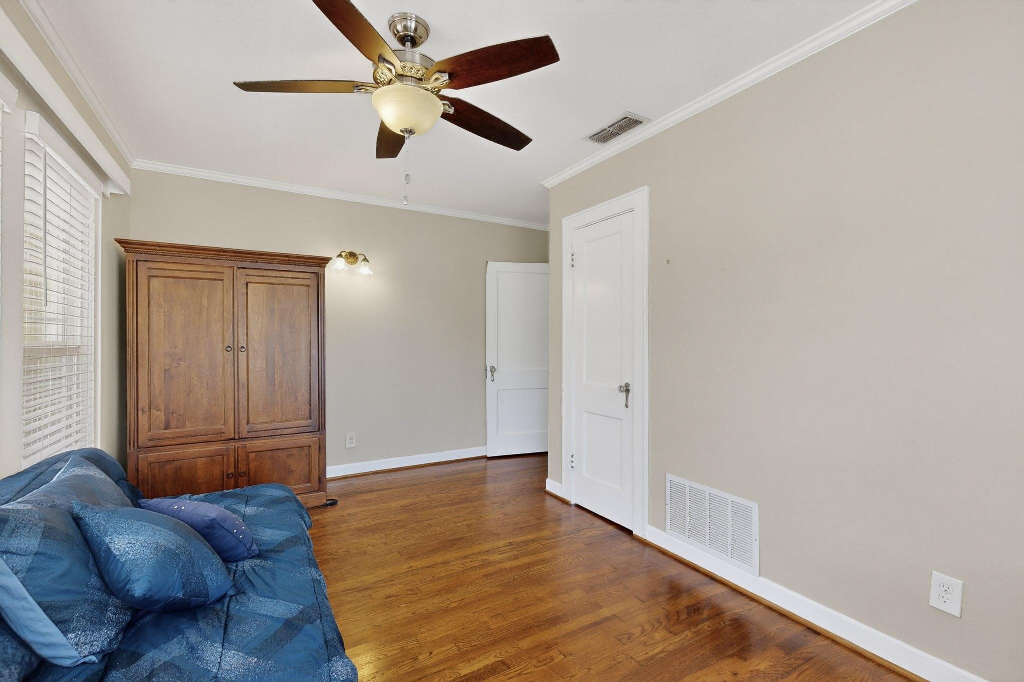 1800 W Frank Street Grand Saline TX 75140