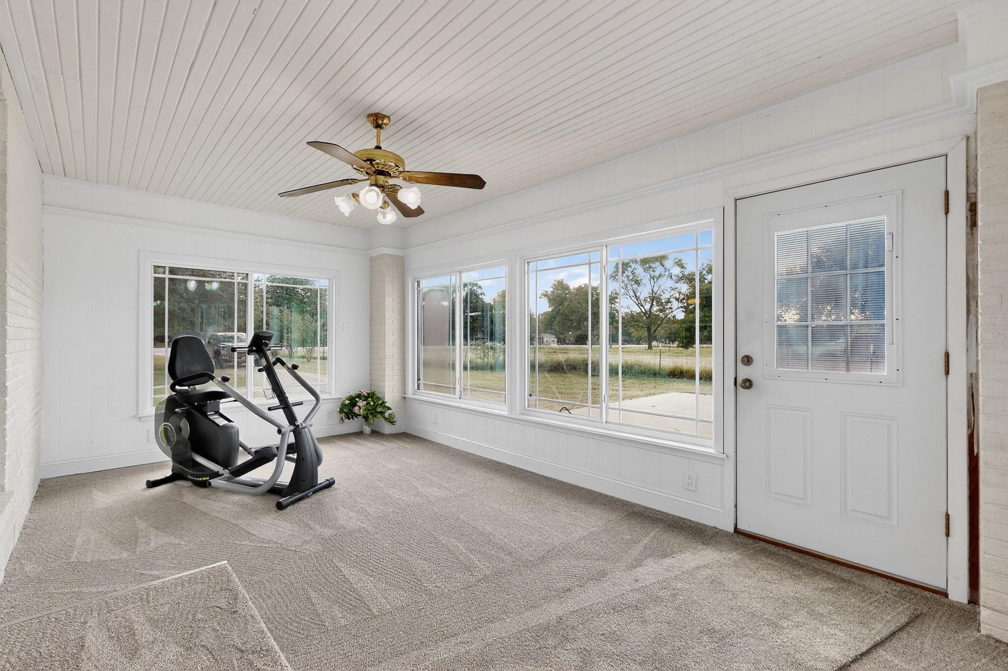 1800 W Frank Street Grand Saline TX 75140