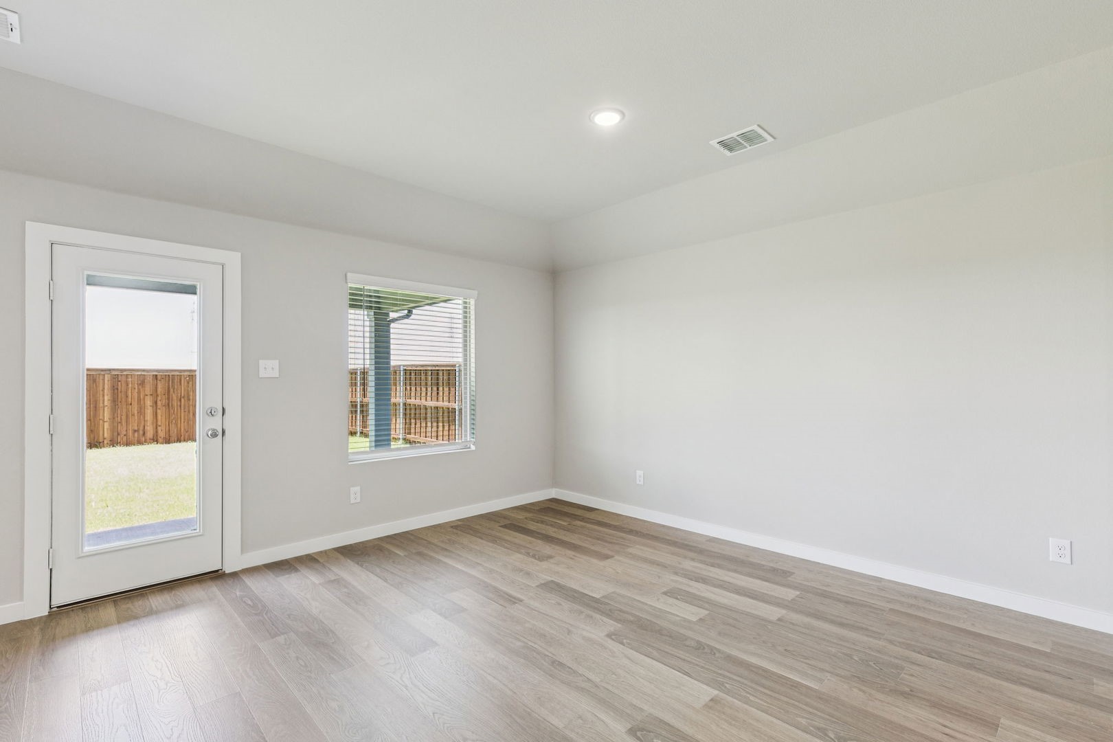 2124 Derby Drive Seagoville TX 75159