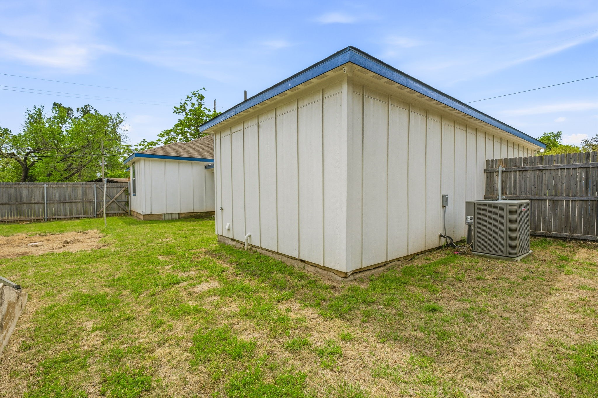 1037 W Frey Street Stephenville TX 76401