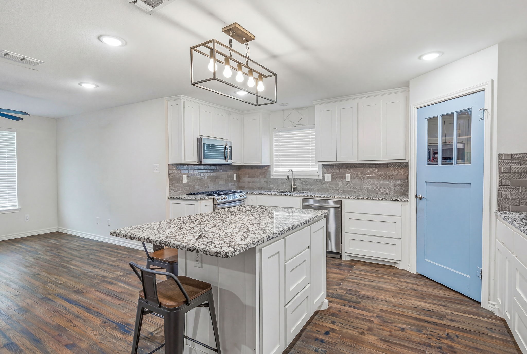 1037 W Frey Street Stephenville TX 76401