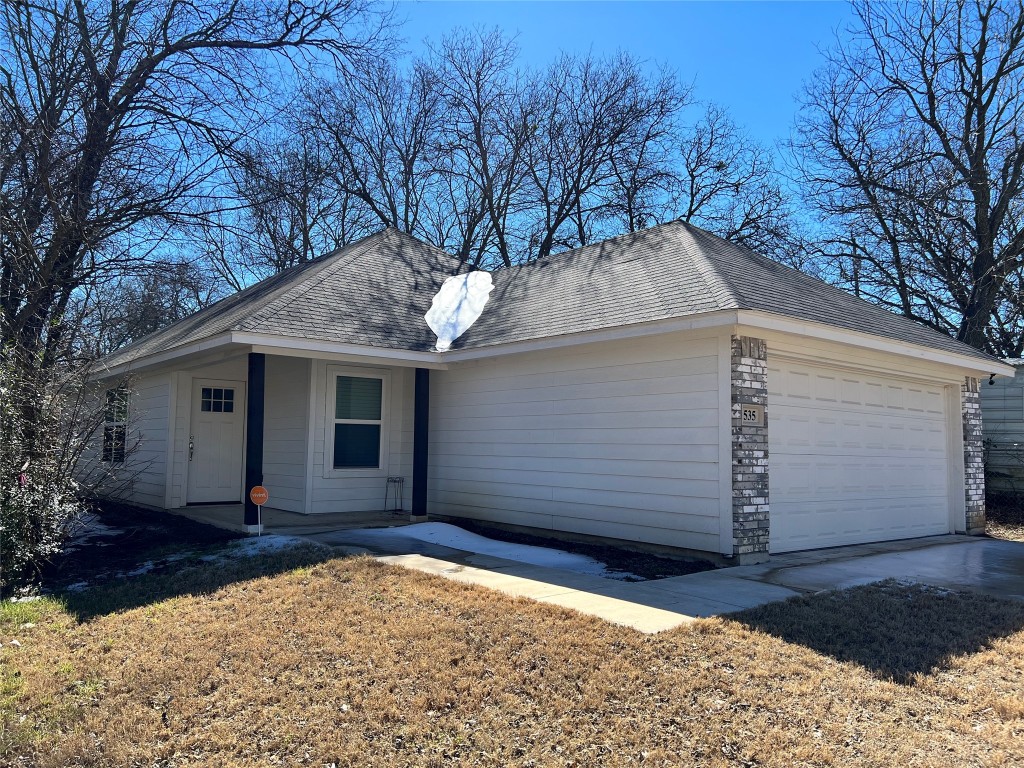 535 W Heard Street Cleburne TX 76033