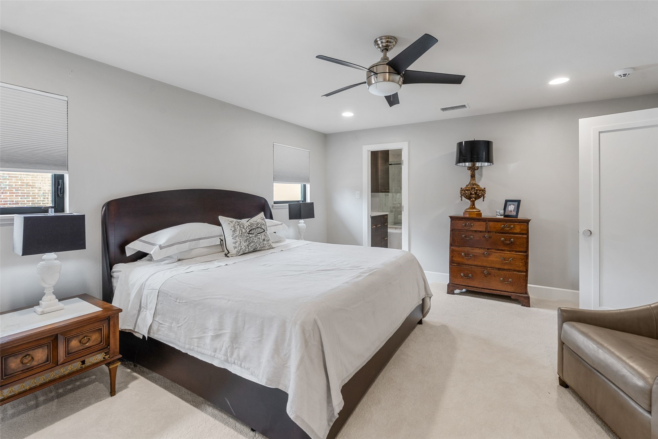 1 Queensview Court Dallas TX 75225