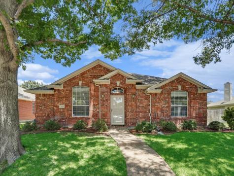 1221 Valley Oaks Drive Lewisville TX 75067