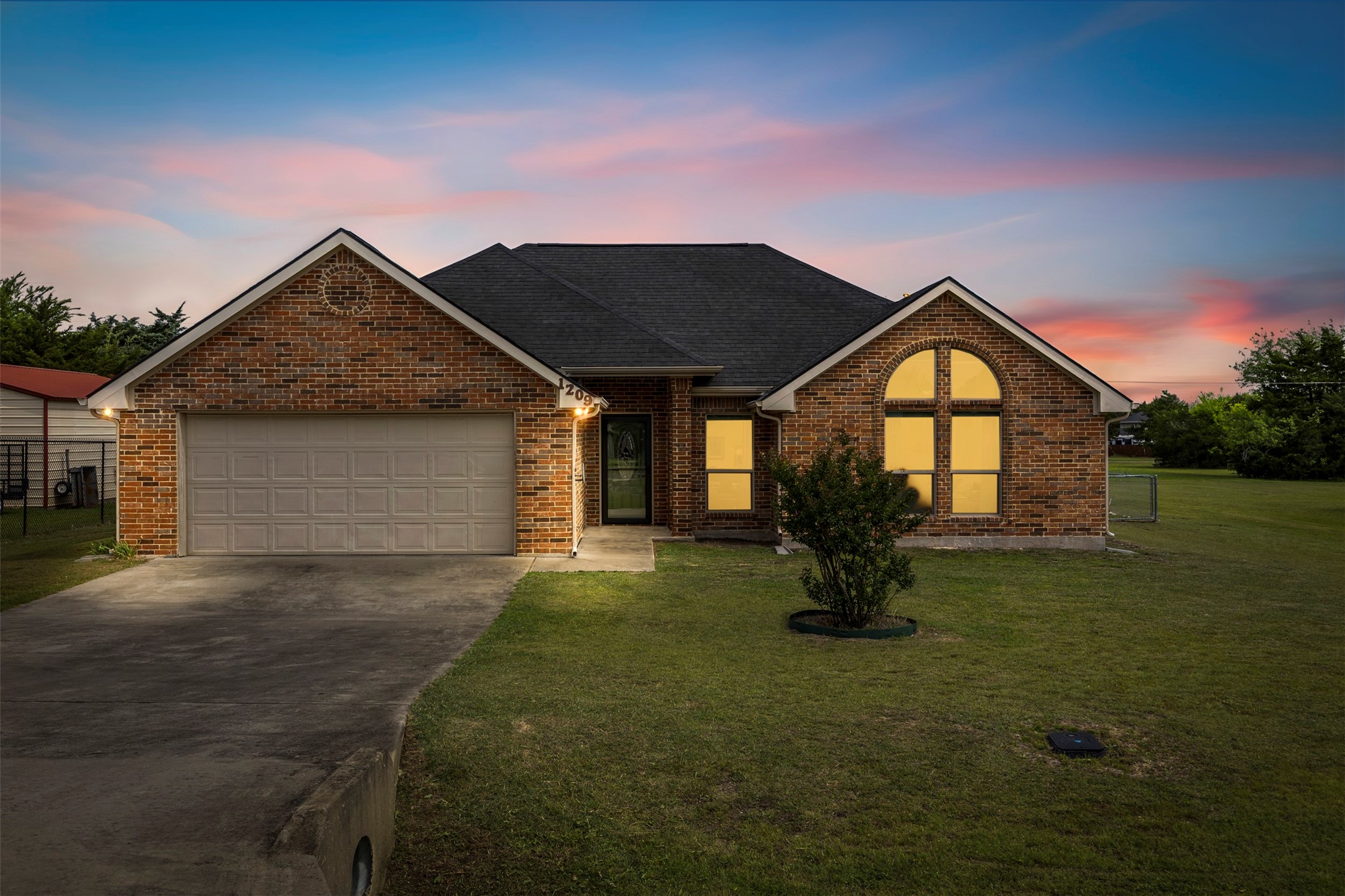 1209 Southview Drive Waxahachie TX 75165