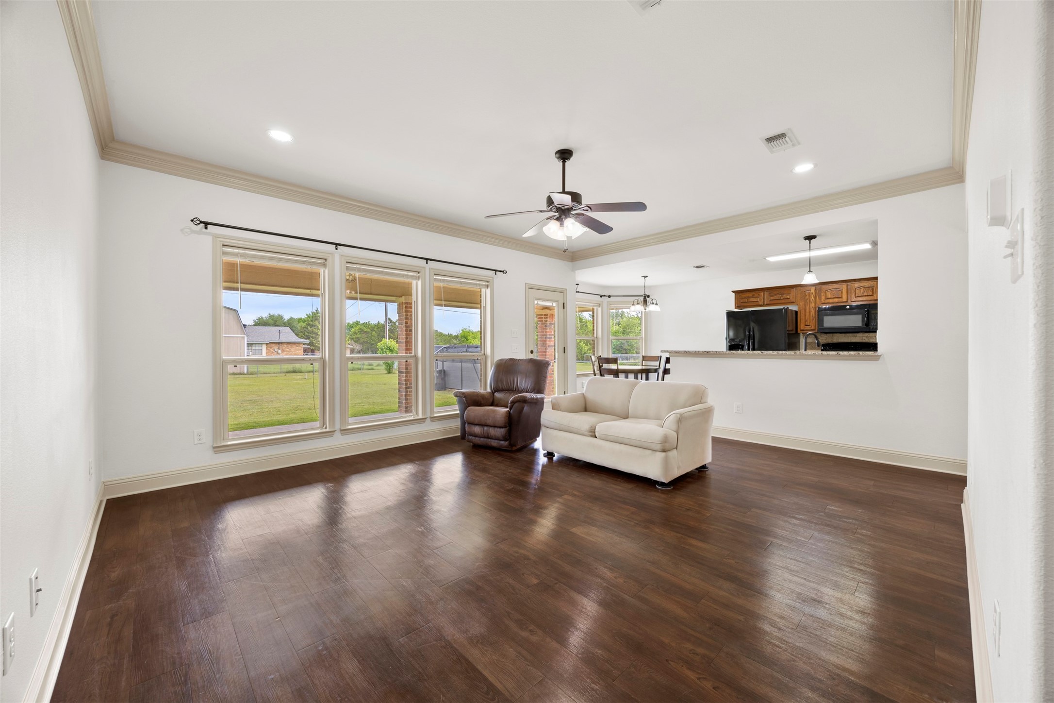 1209 Southview Drive Waxahachie TX 75165