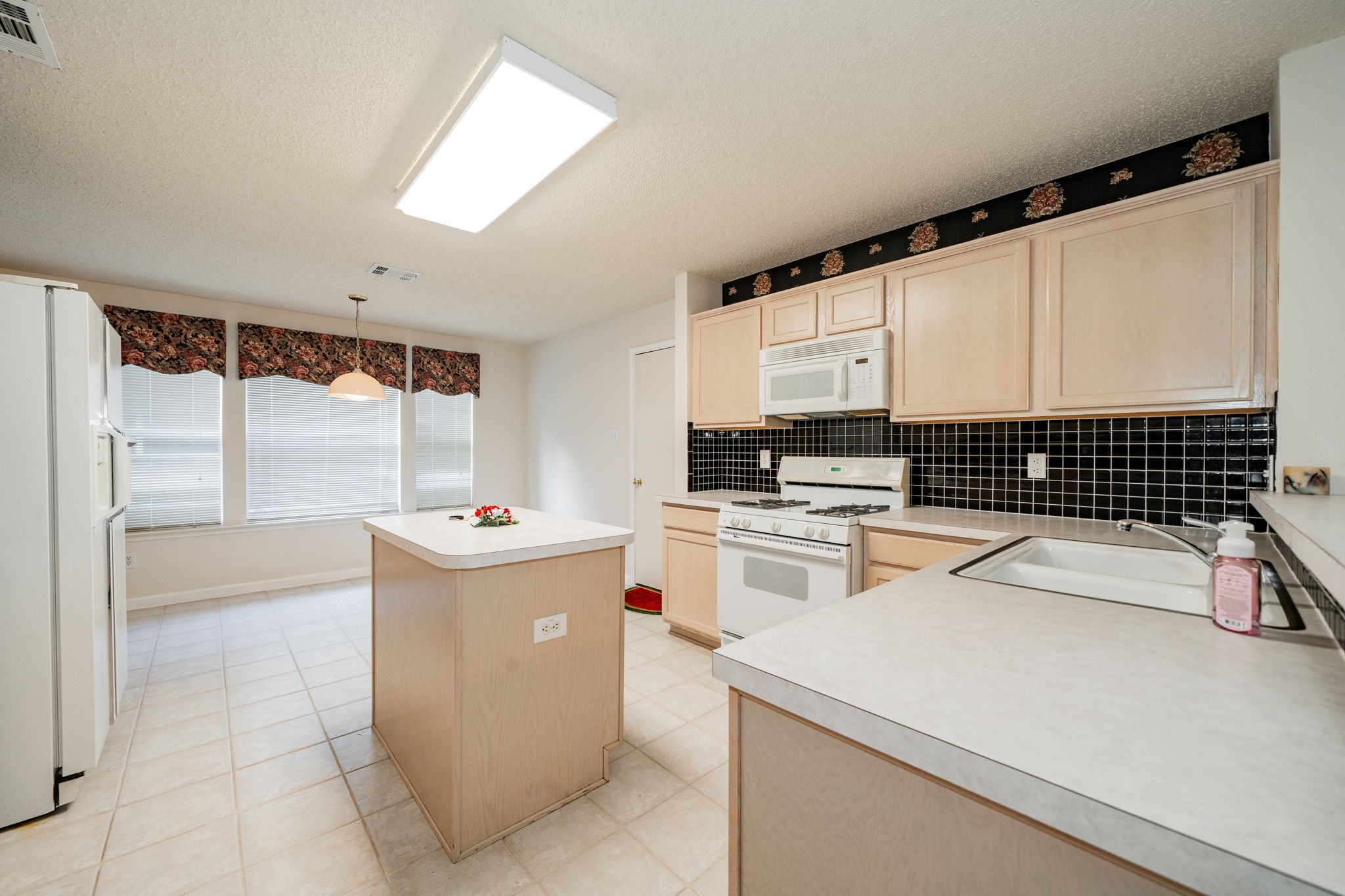 805 Elm Falls Place Mesquite TX 75181