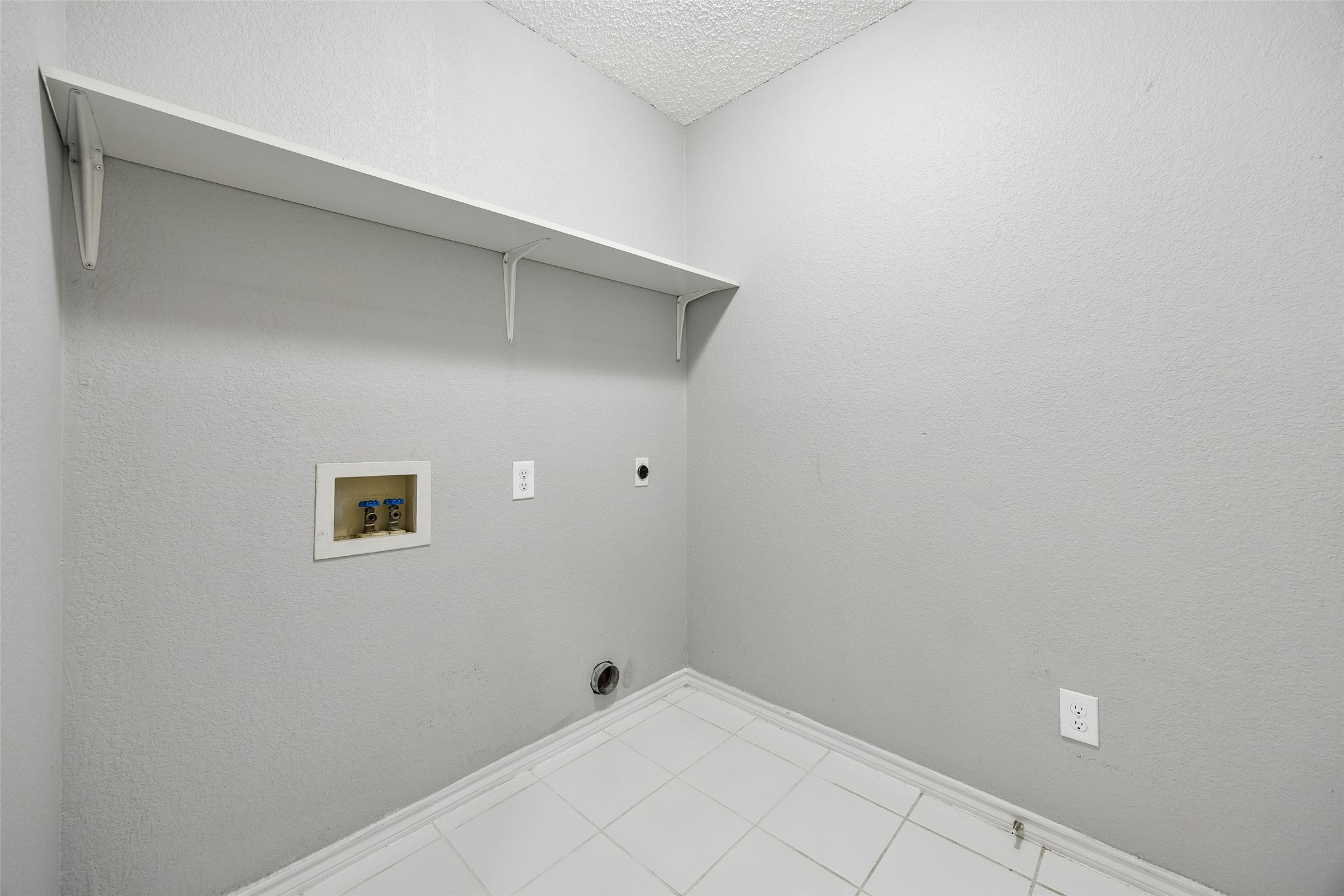 2117 Whispering Wind Street Fort Worth TX 76108
