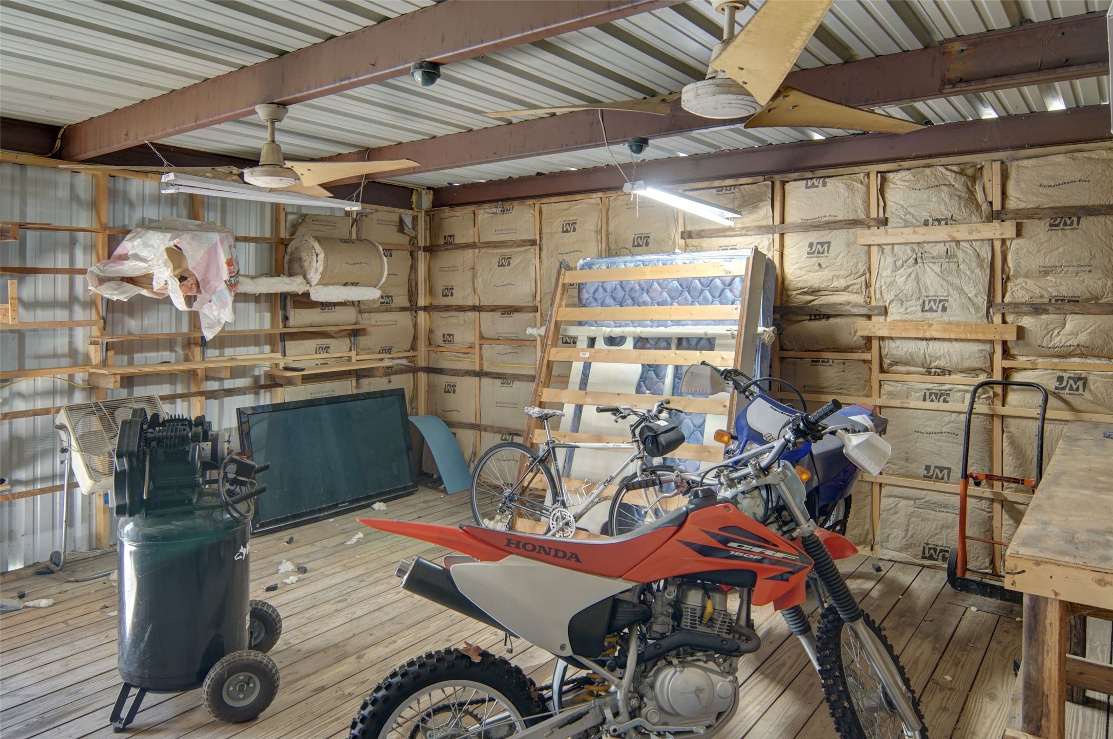 190 County Road 1975 Yantis TX 75497