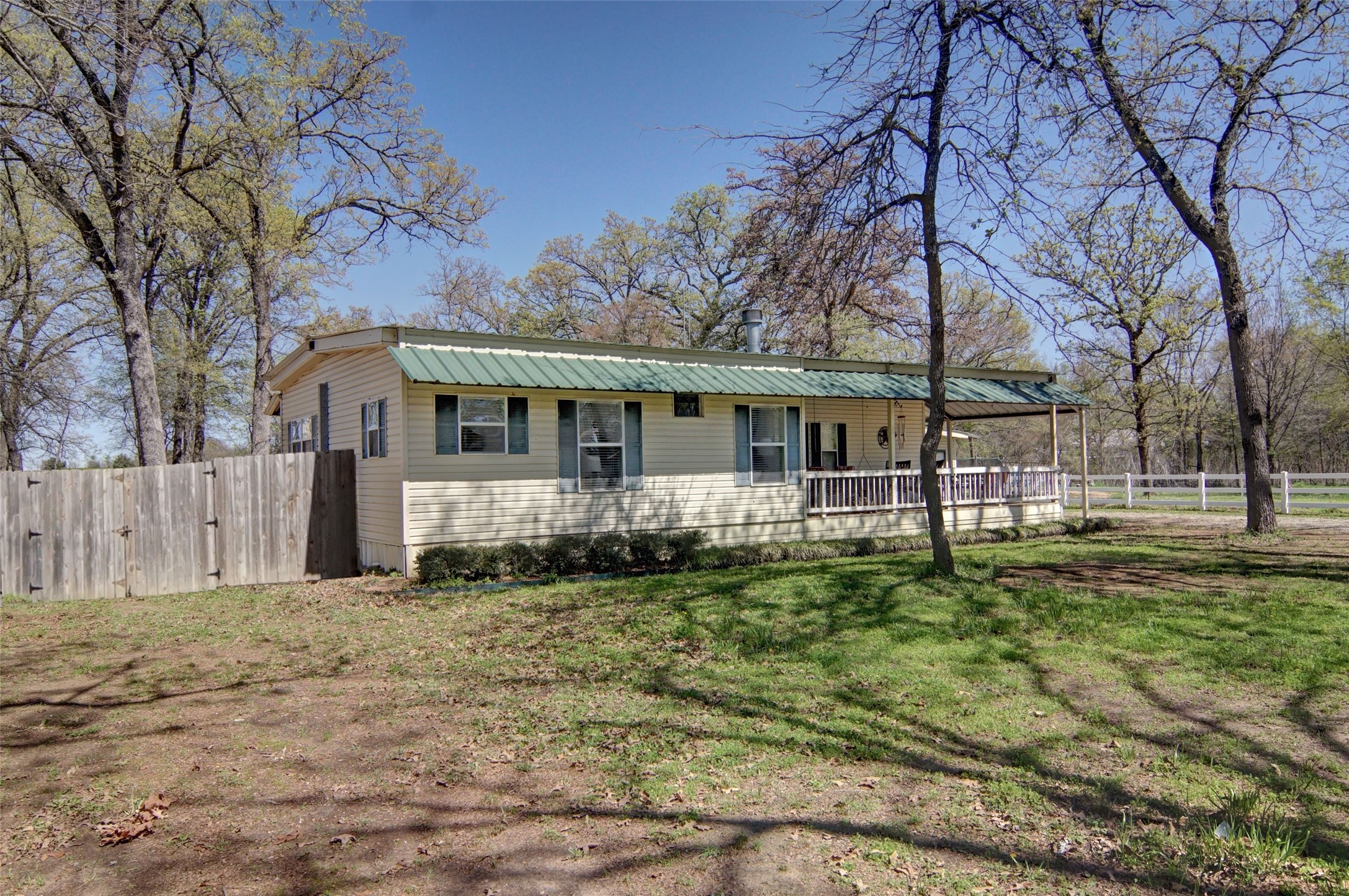 190 County Road 1975 Yantis TX 75497