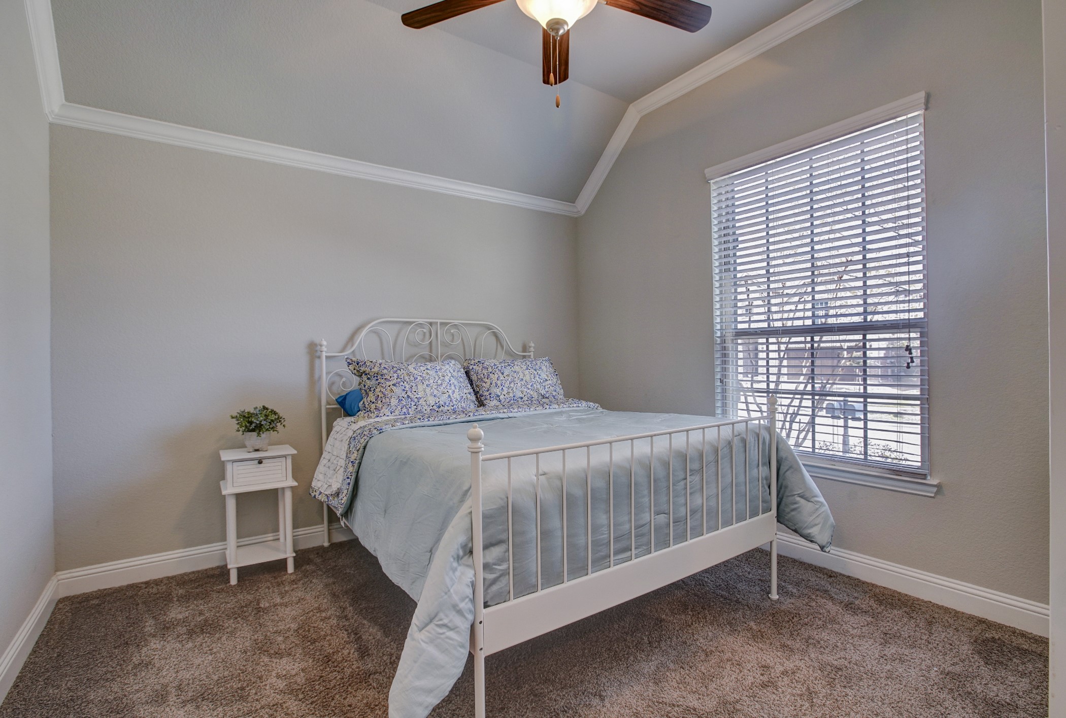 627 Bridgewater Street Euless TX 76039