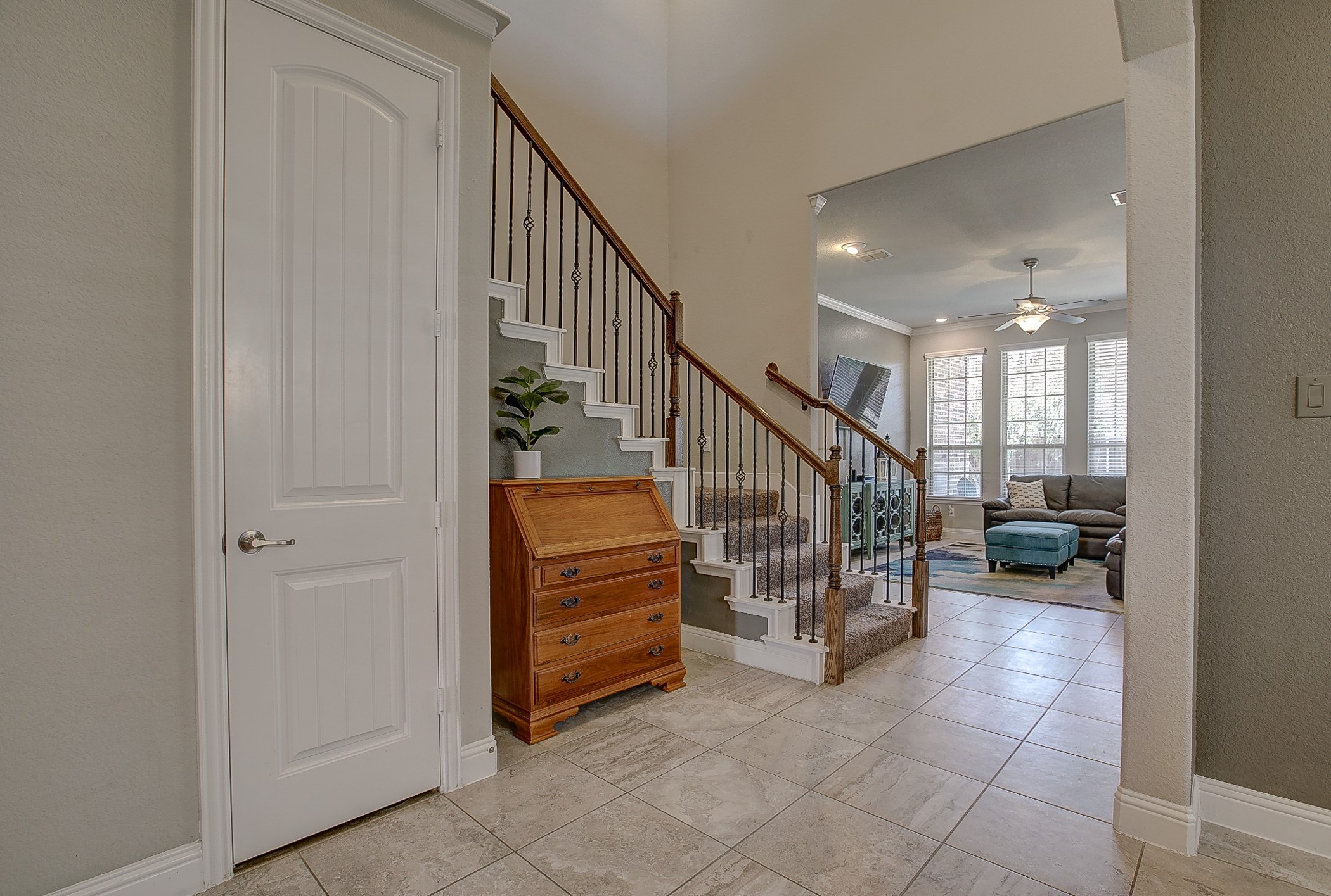 627 Bridgewater Street Euless TX 76039