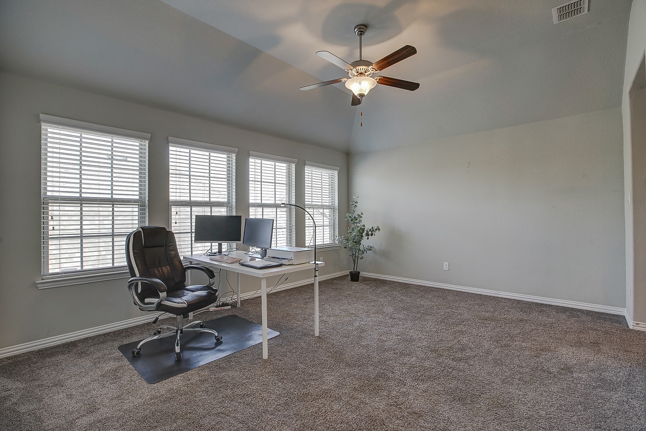 627 Bridgewater Street Euless TX 76039
