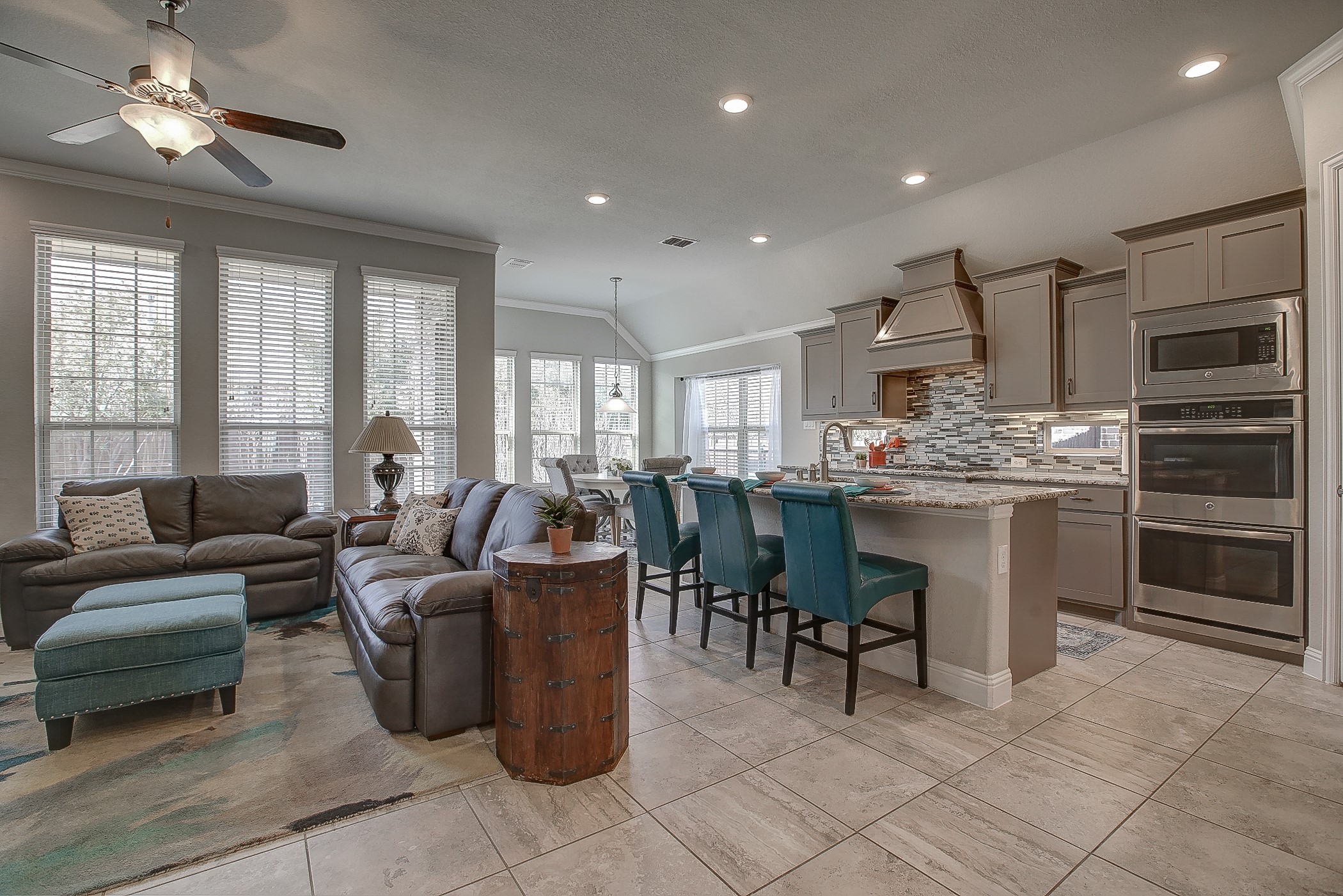 627 Bridgewater Street Euless TX 76039
