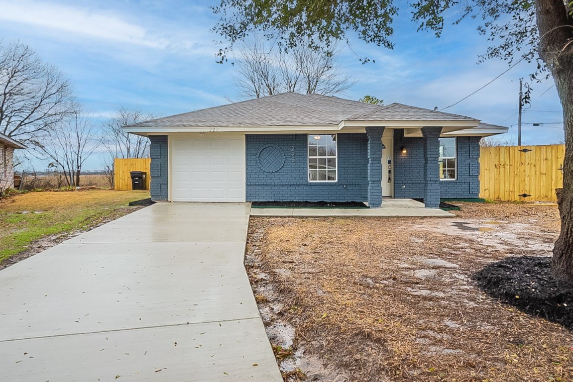 225 Briar Creek Drive Crandall TX 75114