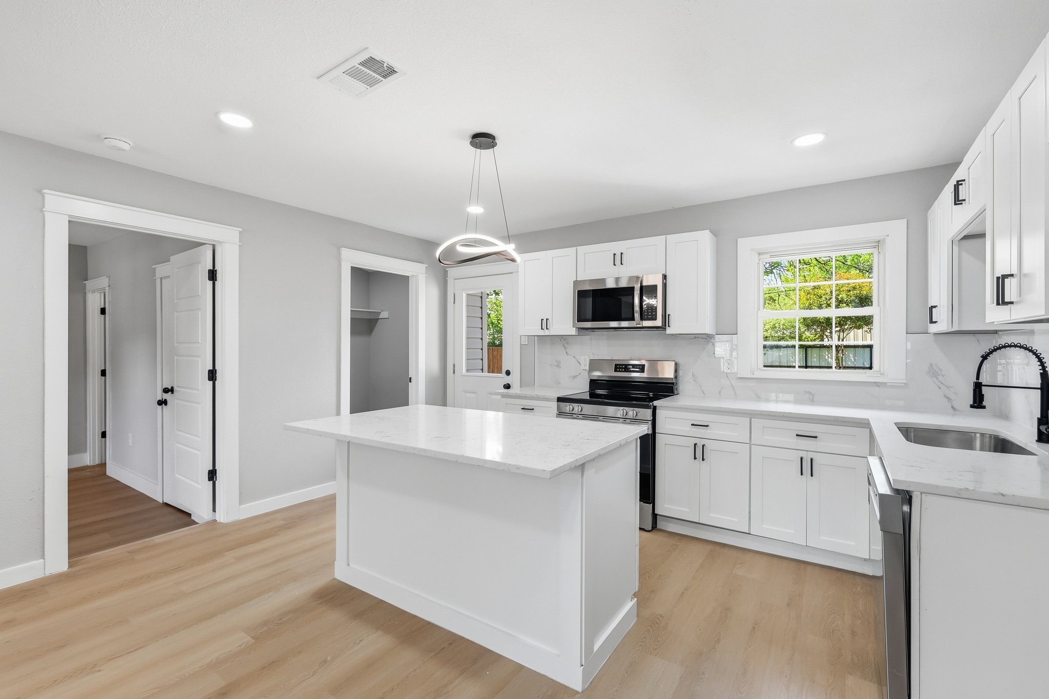 1721 Jocyle Street Arlington TX 76010