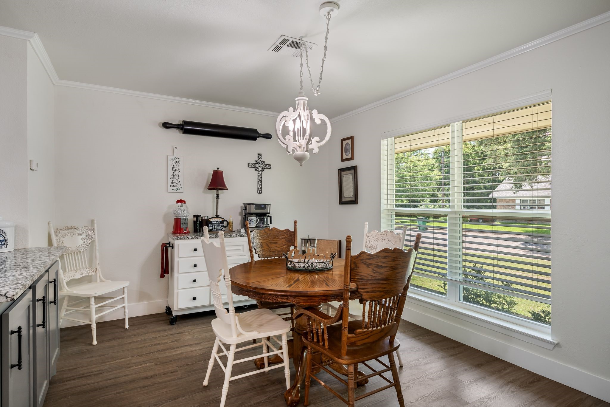1903 White Street Clifton TX 76634