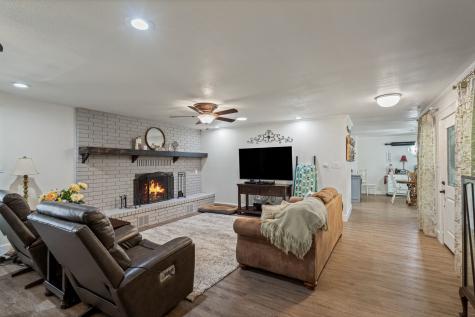 1903 White Street Clifton TX 76634