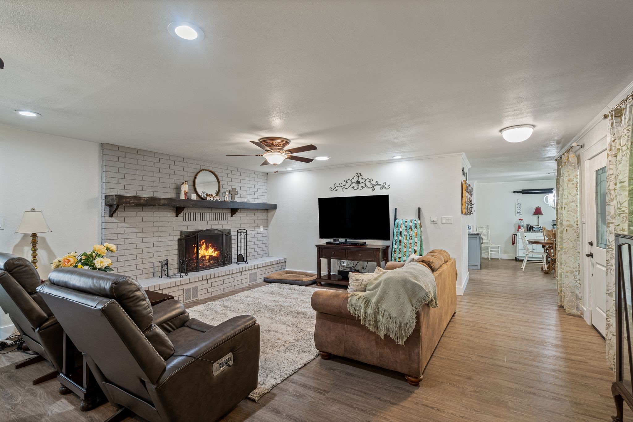 1903 White Street Clifton TX 76634