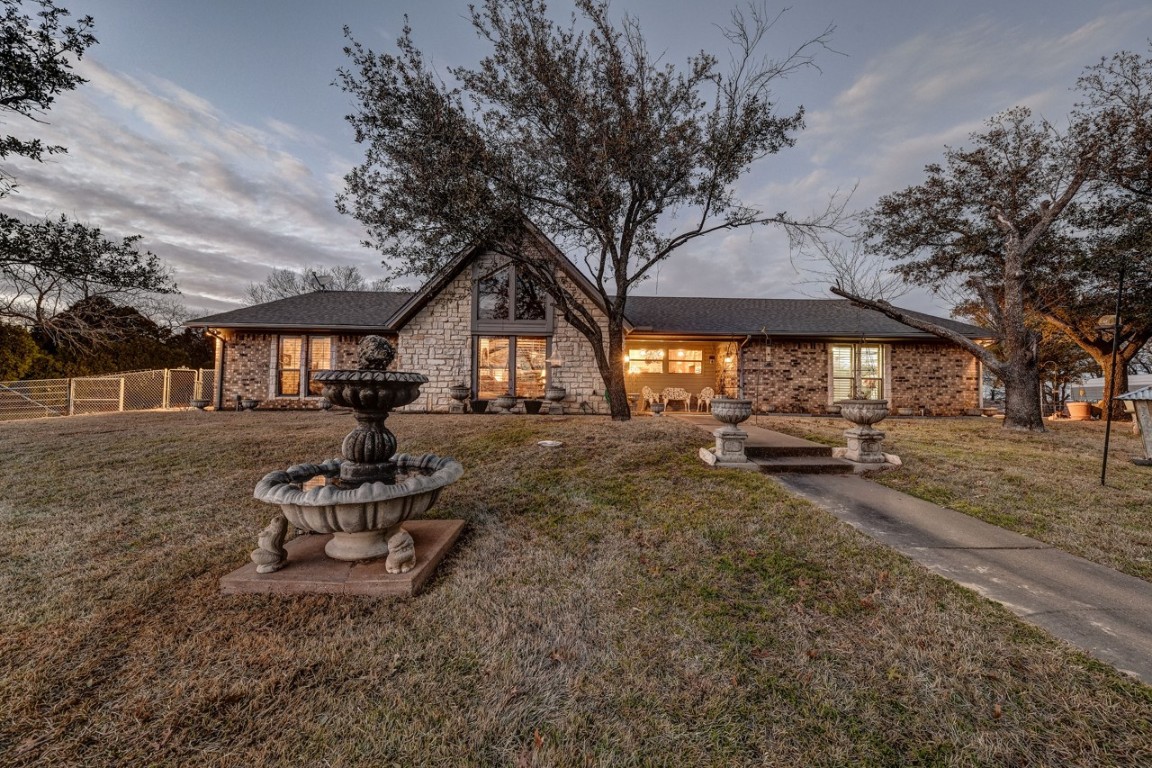 146 County Road 3294 Decatur TX 76234