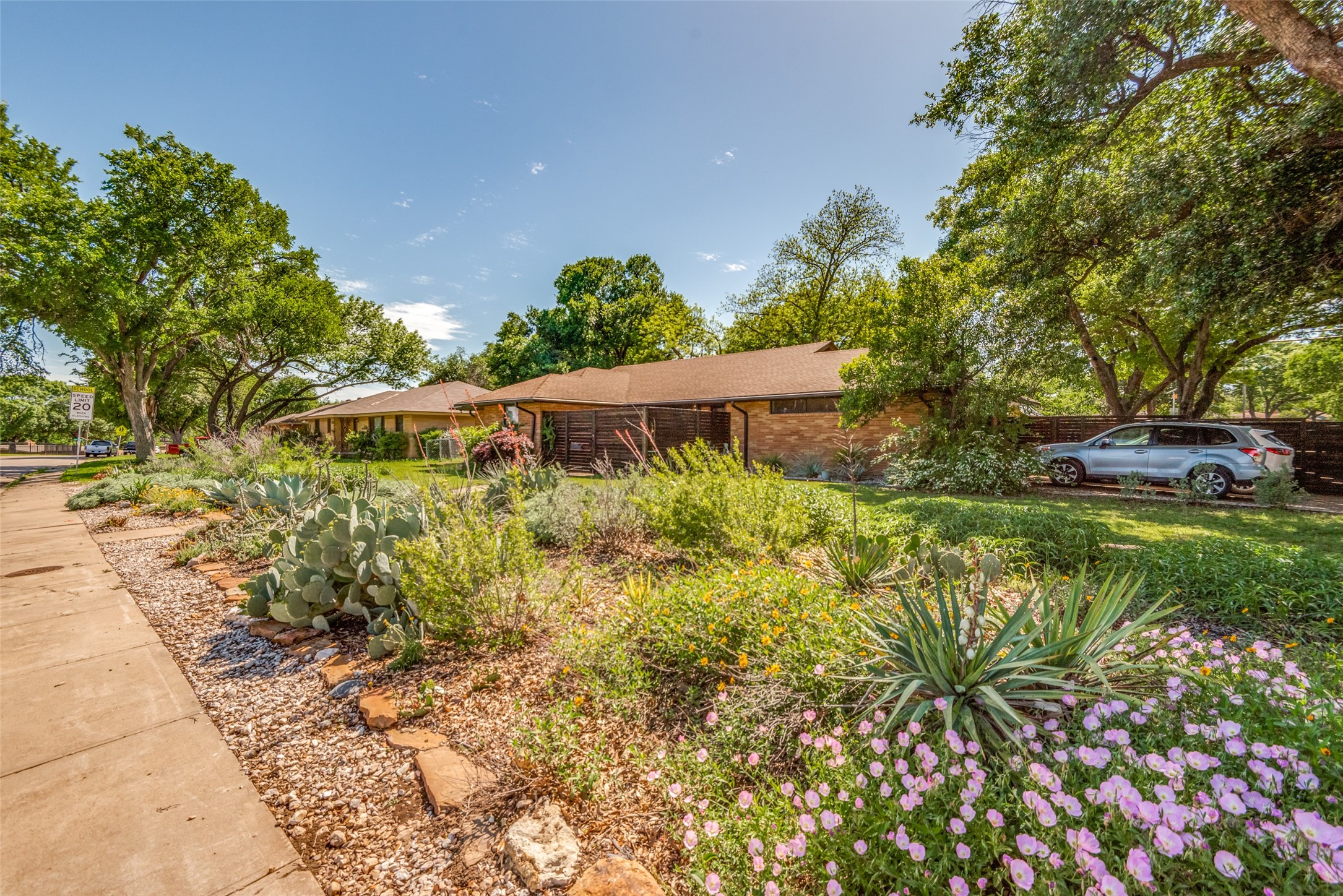 5005 Oak Trail Dallas TX 75232