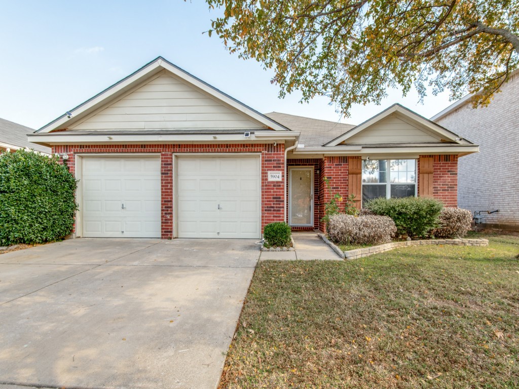 5904 Crestview Drive Grand Prairie TX 75052