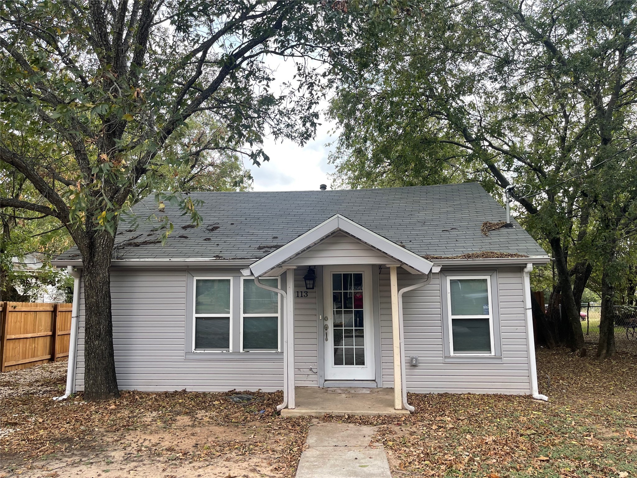 113 W 7th Street Weatherford TX 76086