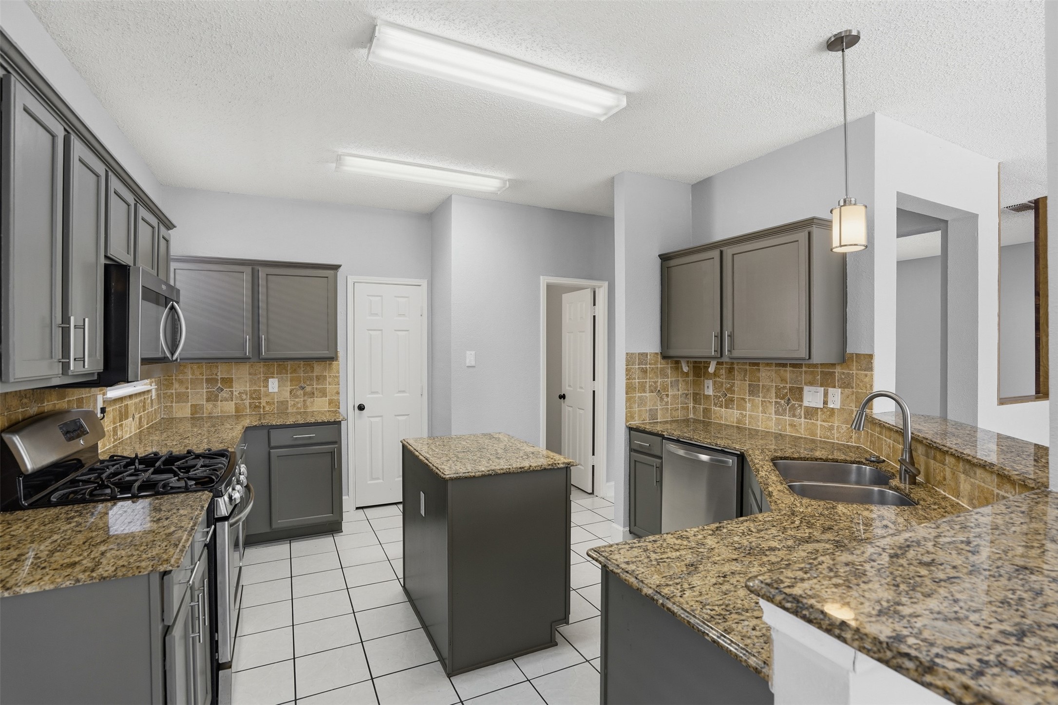 4900 Lodgepole Lane Fort Worth TX 76137
