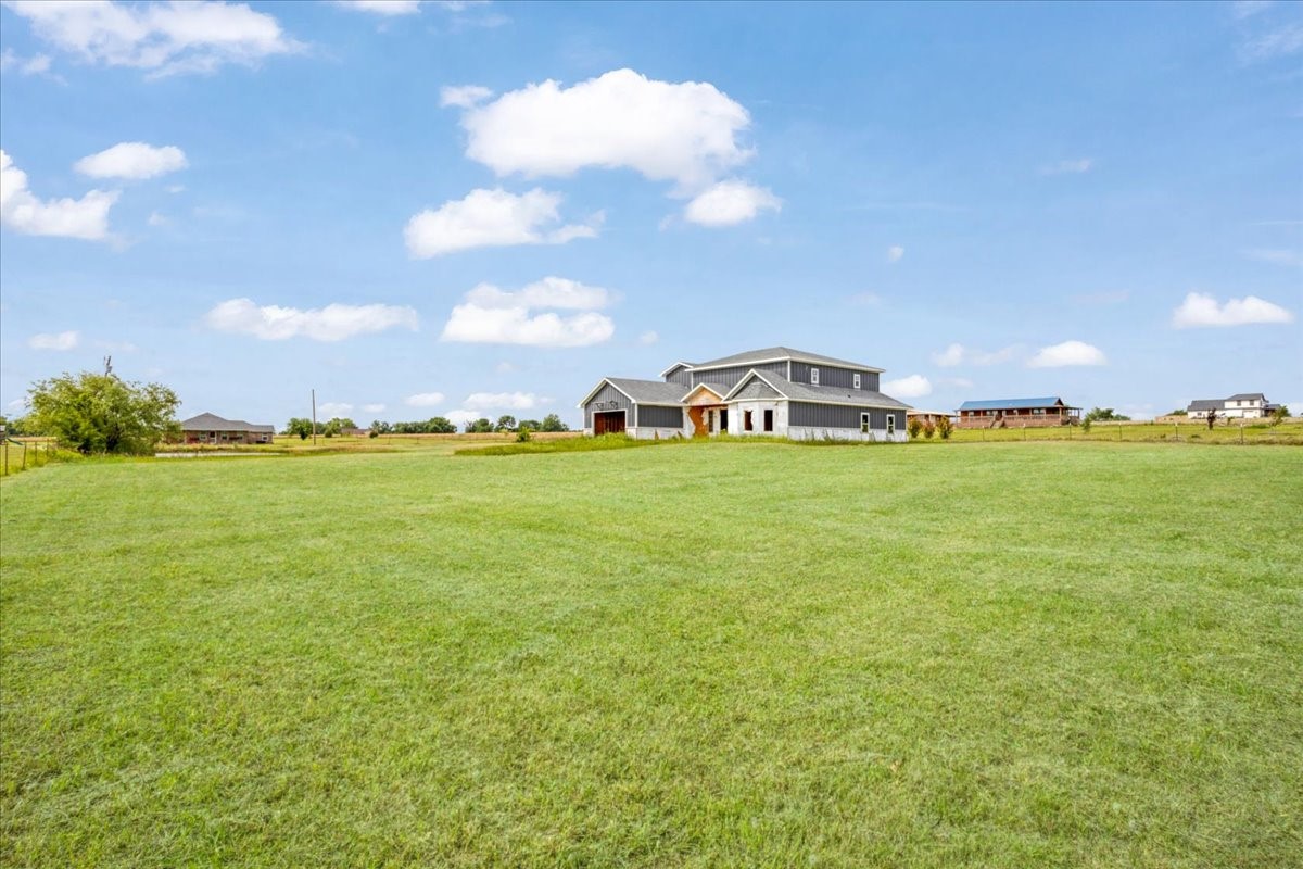 2463 County Road Savoy TX 75479