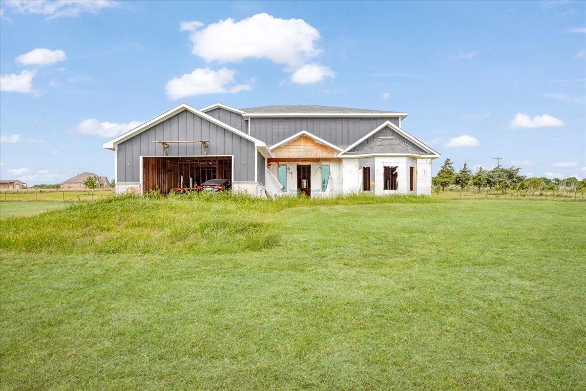 2463 County Road Savoy TX 75479