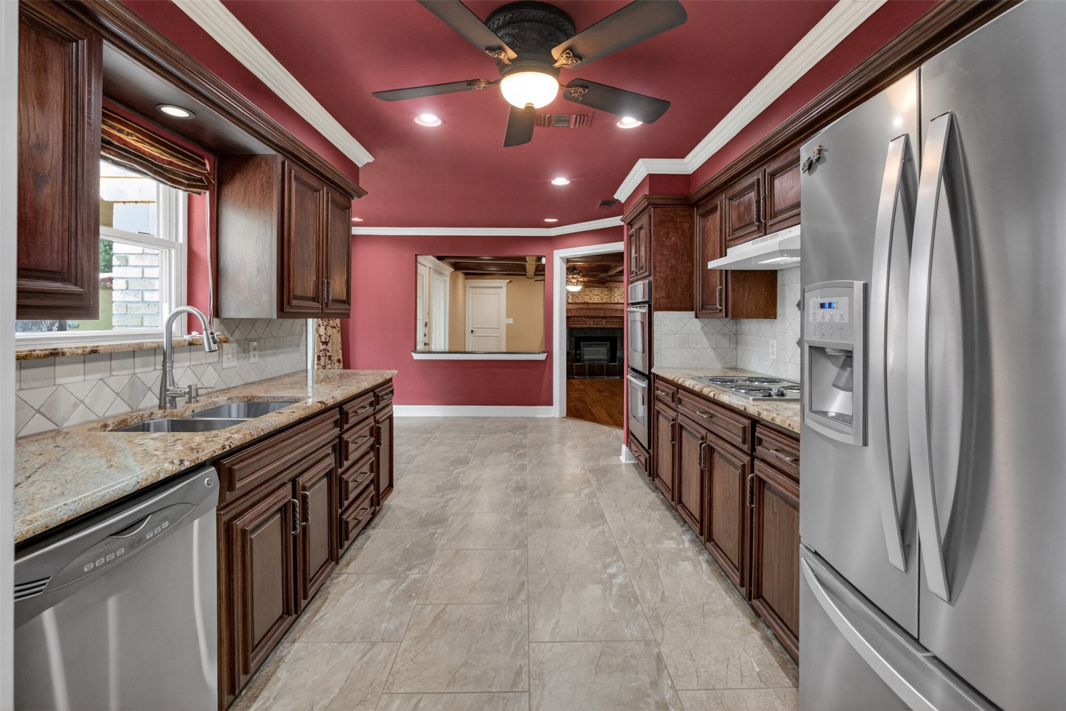 937 Harwood Terrace Bedford TX 76021