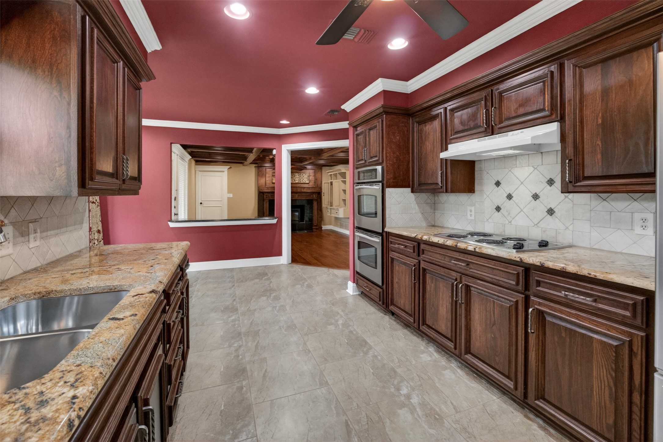 937 Harwood Terrace Bedford TX 76021