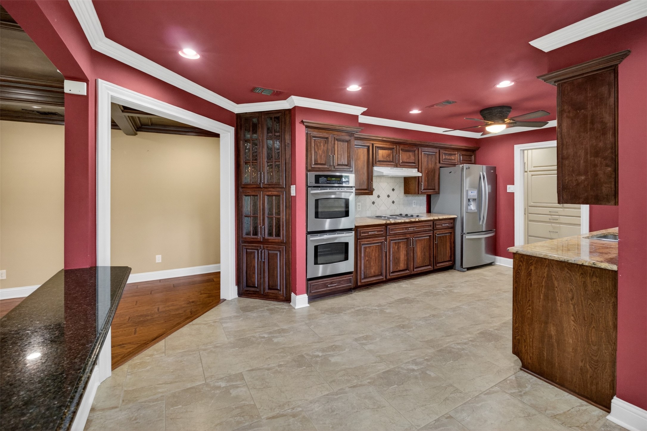 937 Harwood Terrace Bedford TX 76021