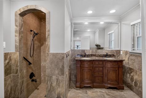 937 Harwood Terrace Bedford TX 76021