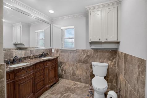 937 Harwood Terrace Bedford TX 76021