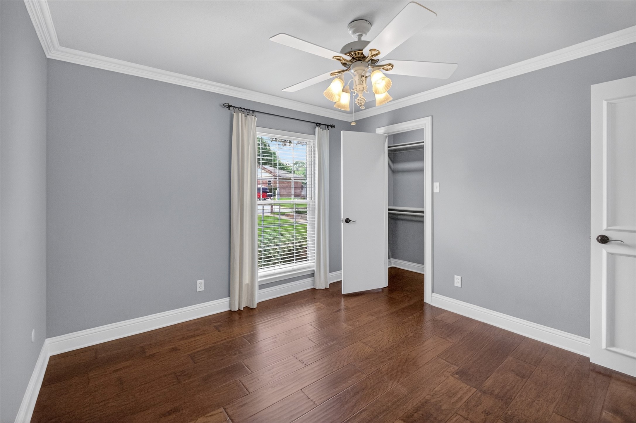 937 Harwood Terrace Bedford TX 76021