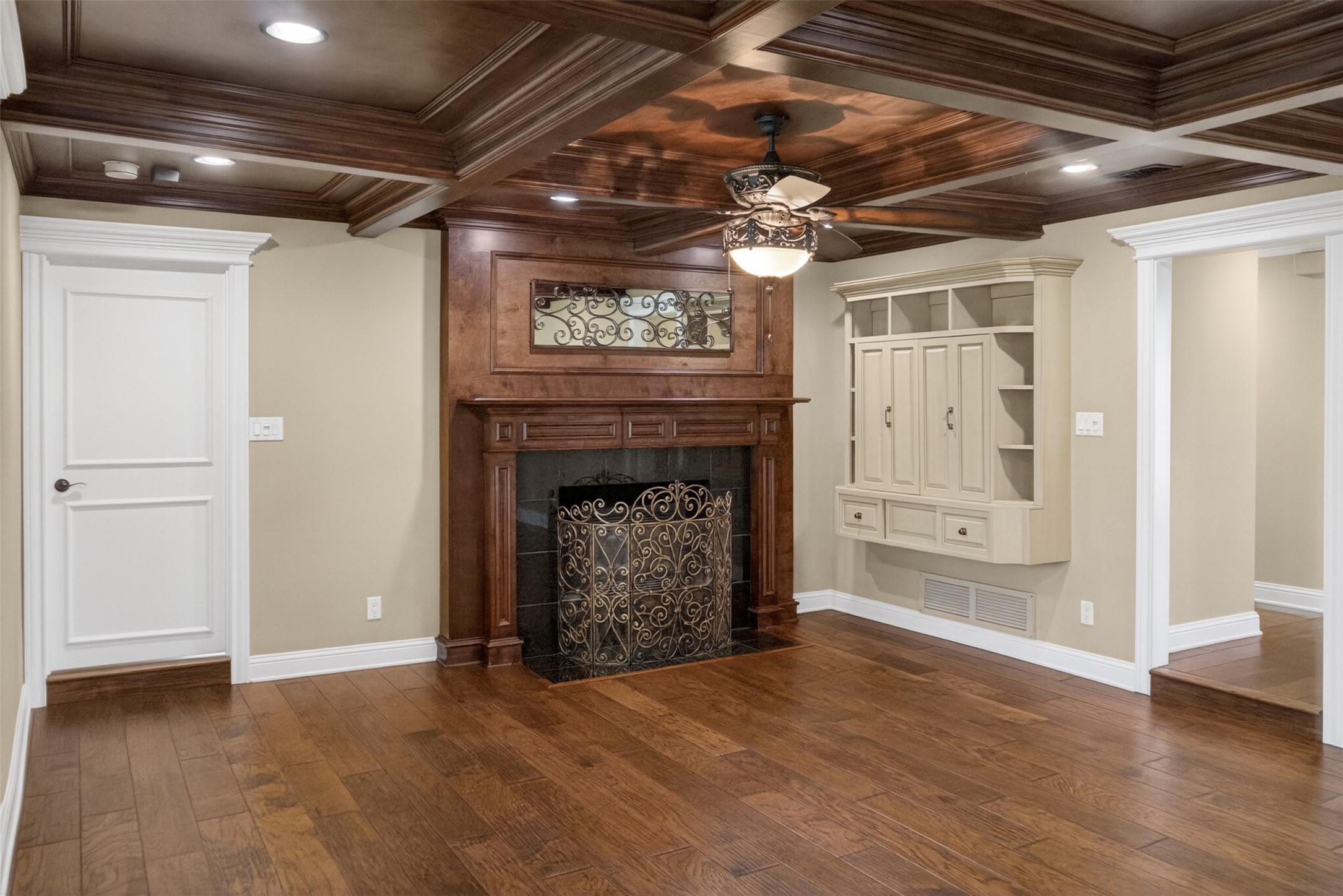 937 Harwood Terrace Bedford TX 76021