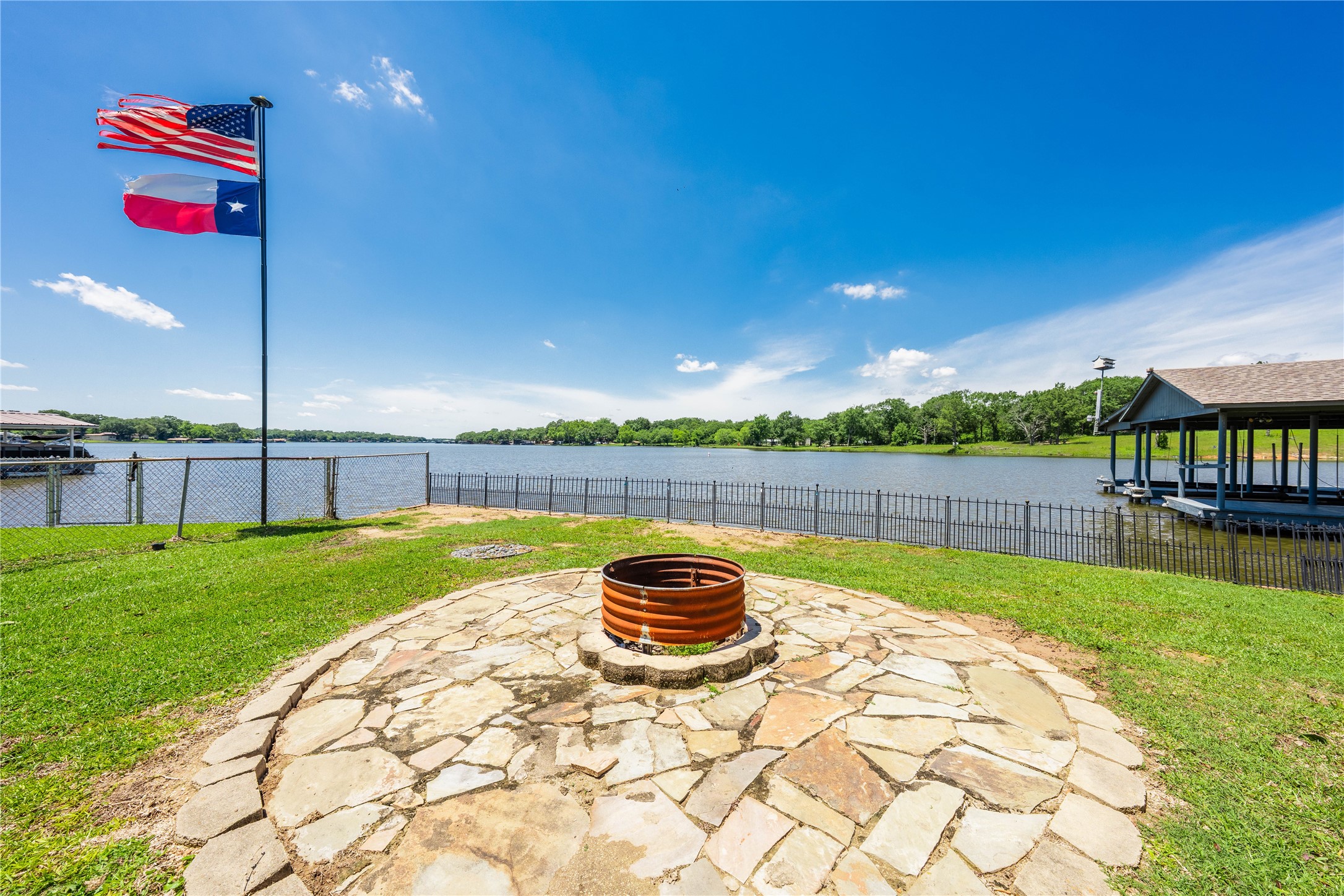 115 Dolly Drive Mabank TX 75156